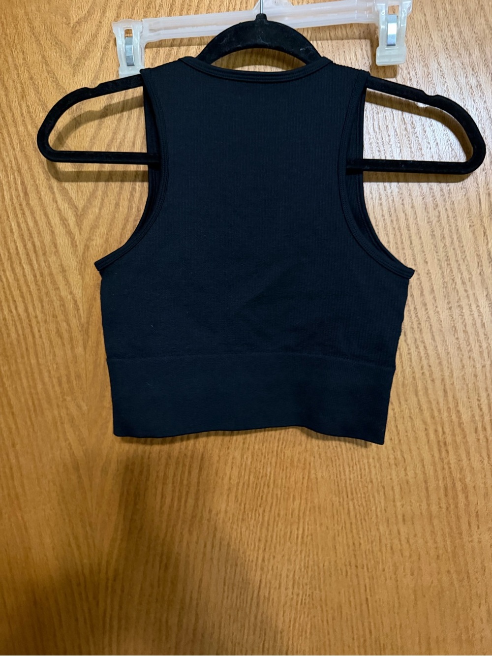 Black Ribbed Deep V Crop Tank OQQ size small - Picture 3 of 3